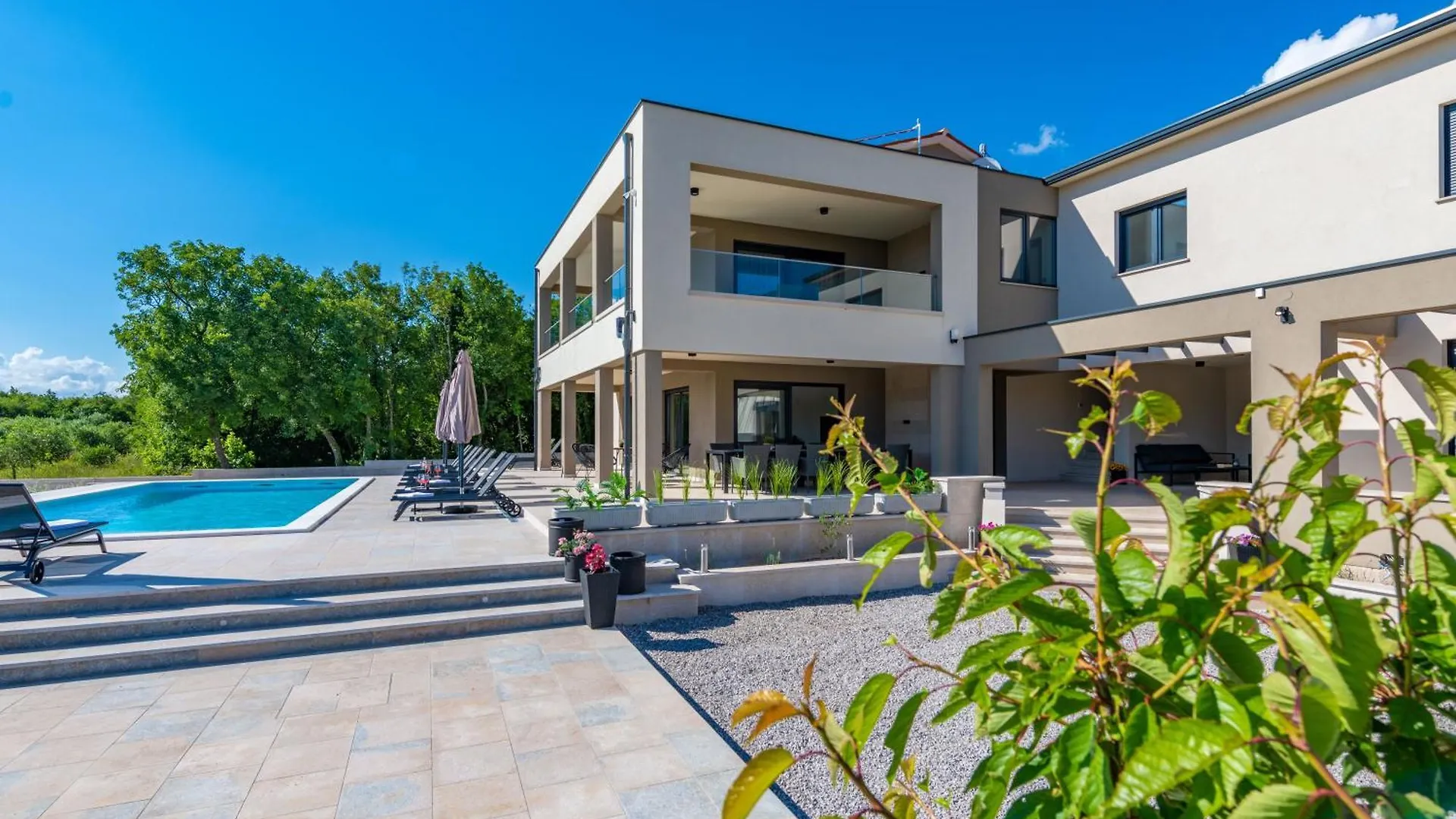 Nyaraló Villa Silente, Modern And Luxurious Villa Hugged By Nature Stalije