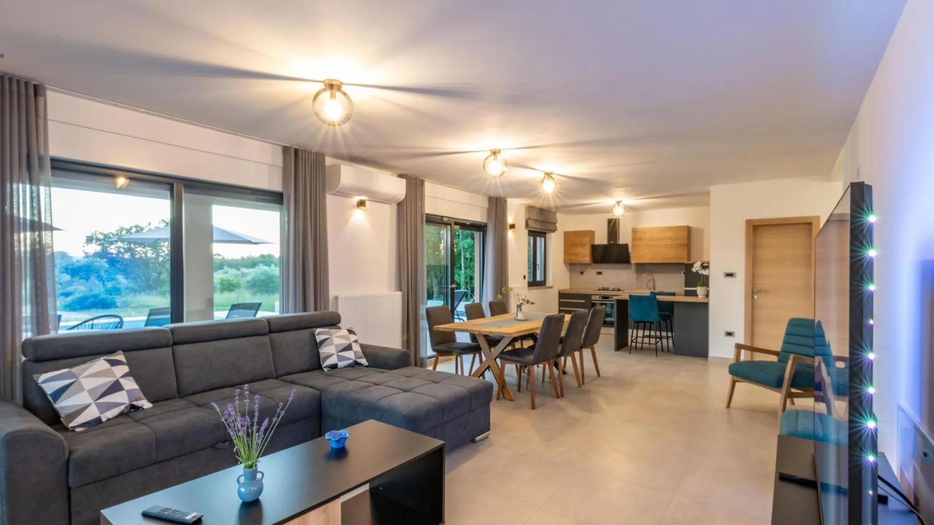 Villa Silente, Modern And Luxurious Villa Hugged By Nature Stalije 0*,